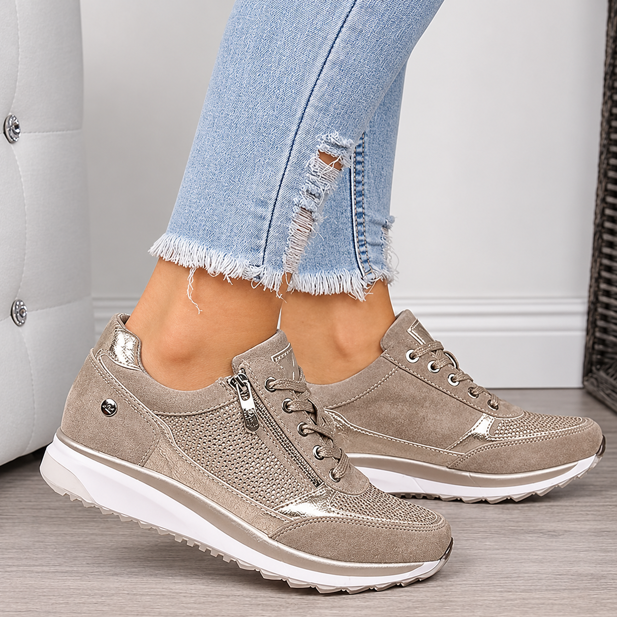 Beige / 11
